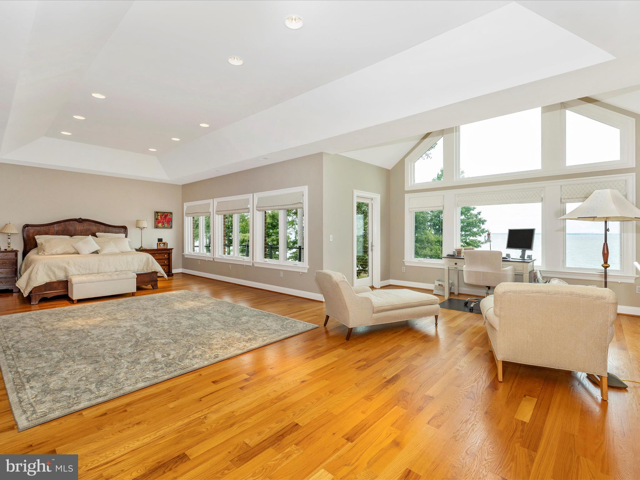 BLOODY POINT FARM - Residential