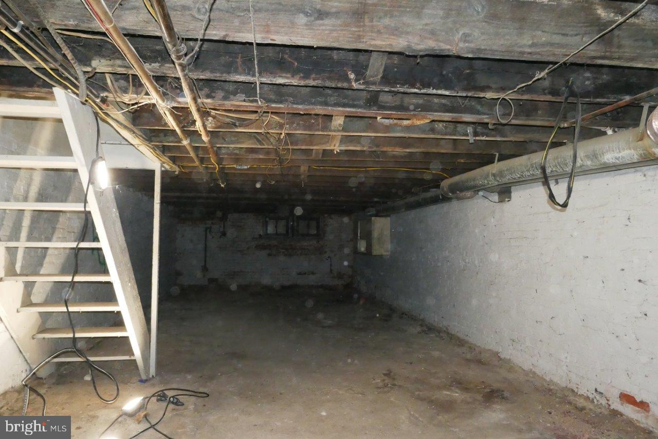 HIGHLANDTOWN - Residential