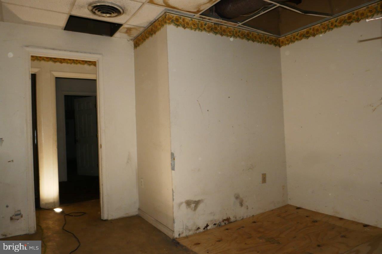 HIGHLANDTOWN - Residential