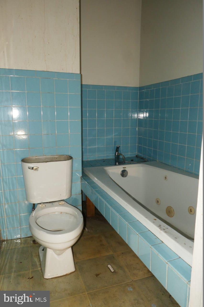 HIGHLANDTOWN - Residential