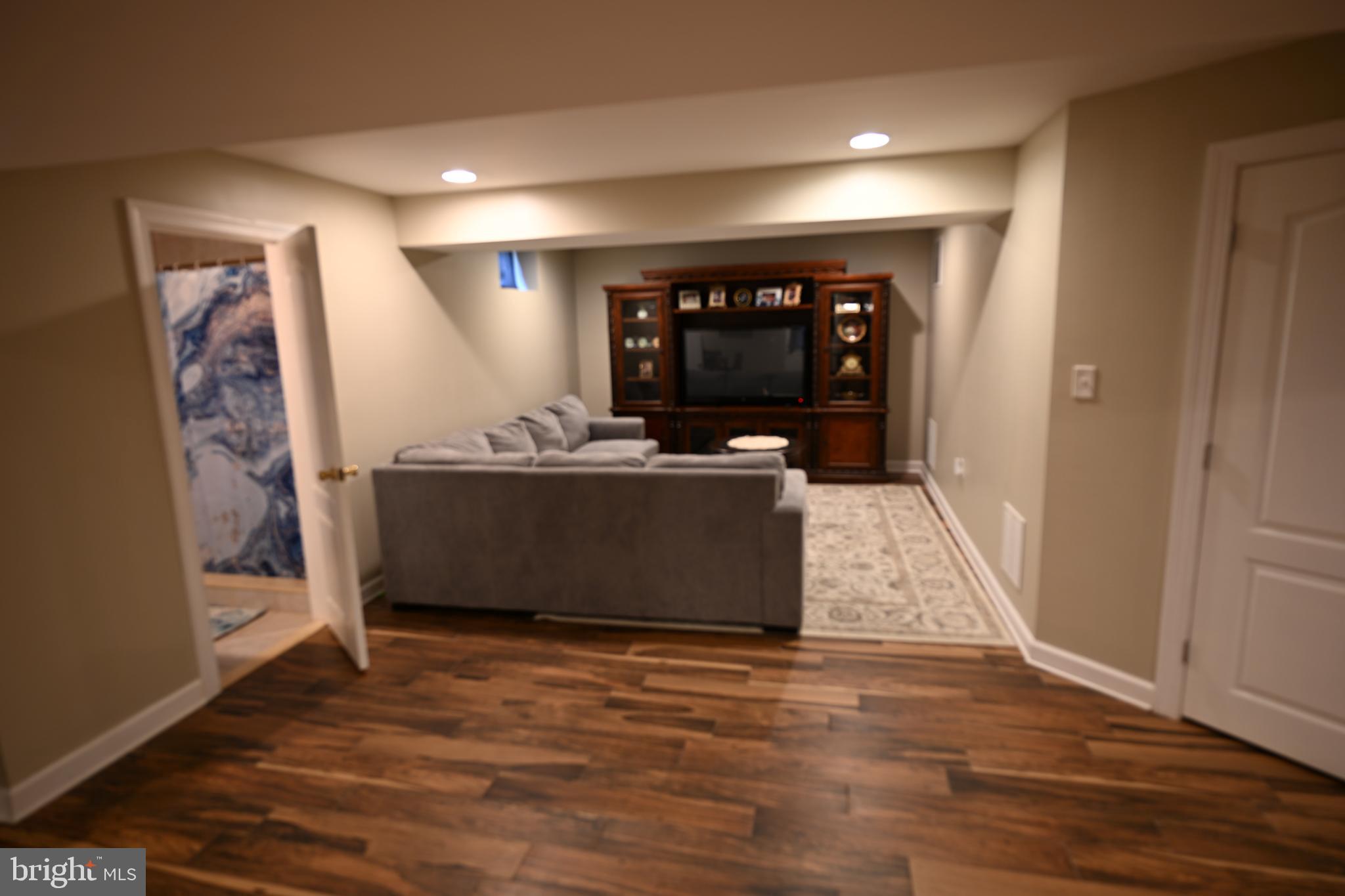 ORCHARD CROSSING - Residential