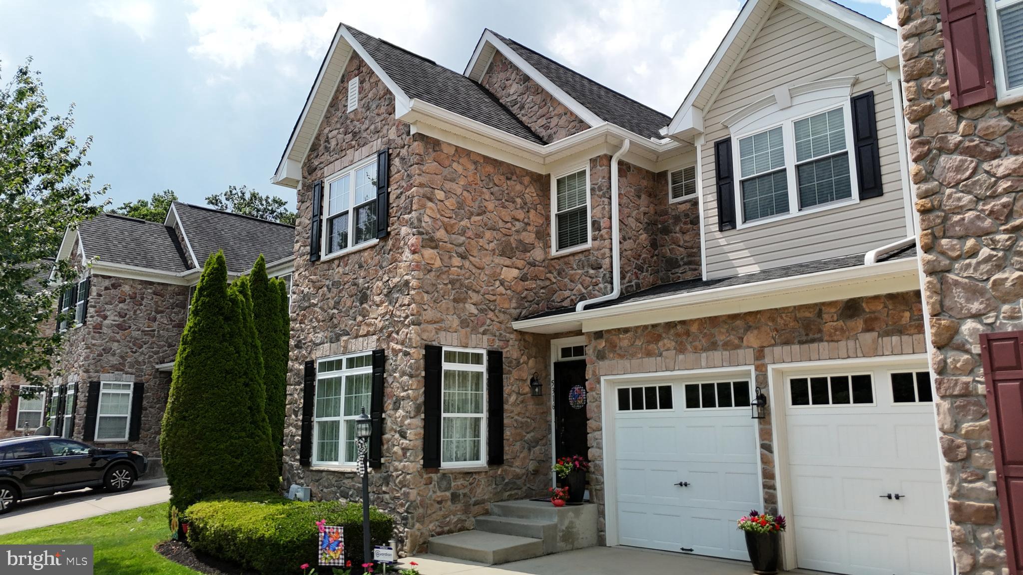 ORCHARD CROSSING - Residential