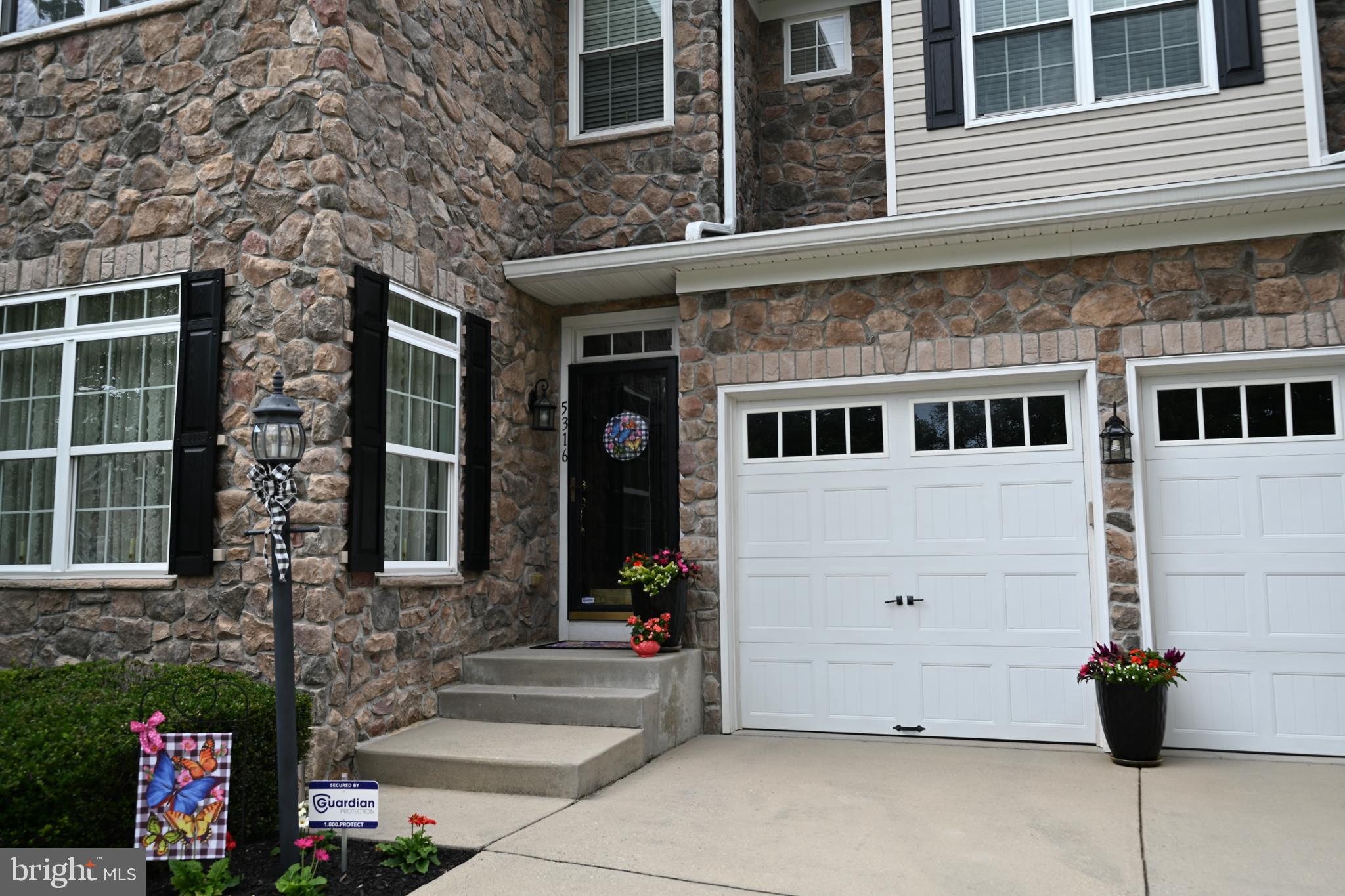 ORCHARD CROSSING - Residential