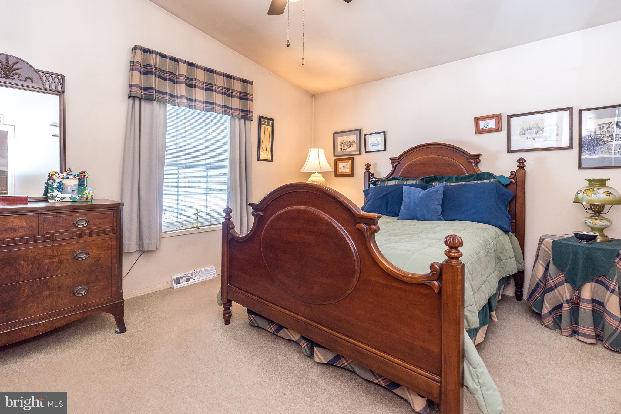 QUIET ACRES - Residential