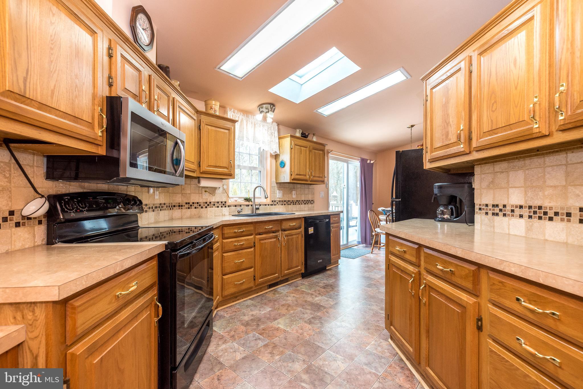 QUIET ACRES - Residential