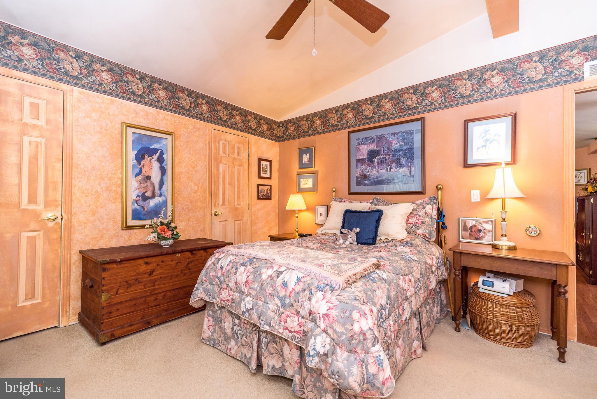 QUIET ACRES - Residential