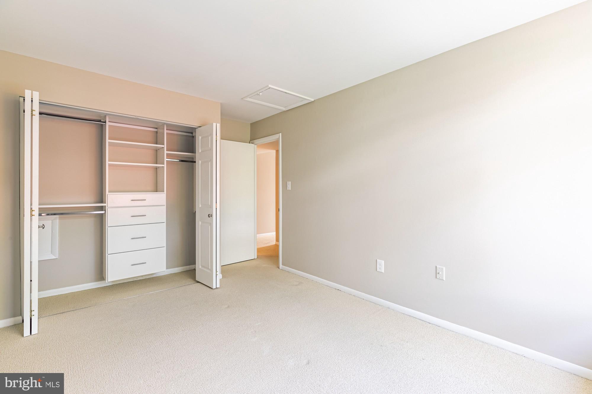 SOUTHAMPTON - Residential Lease