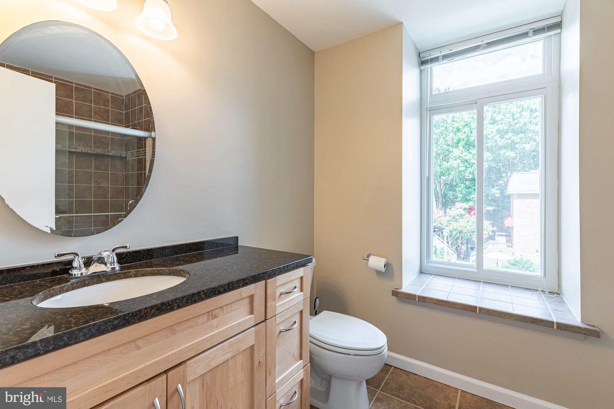 SOUTHAMPTON - Residential Lease