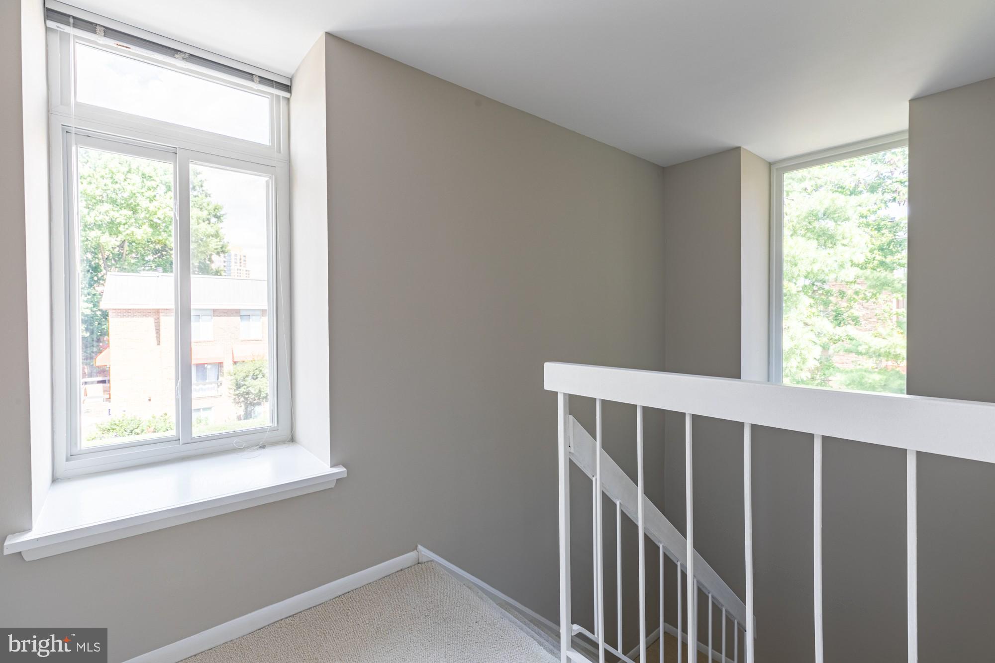 SOUTHAMPTON - Residential Lease