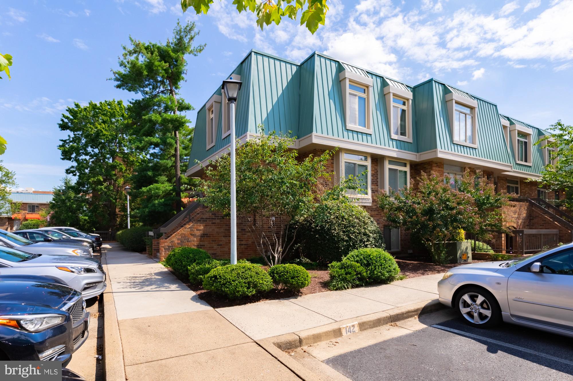 SOUTHAMPTON - Residential Lease