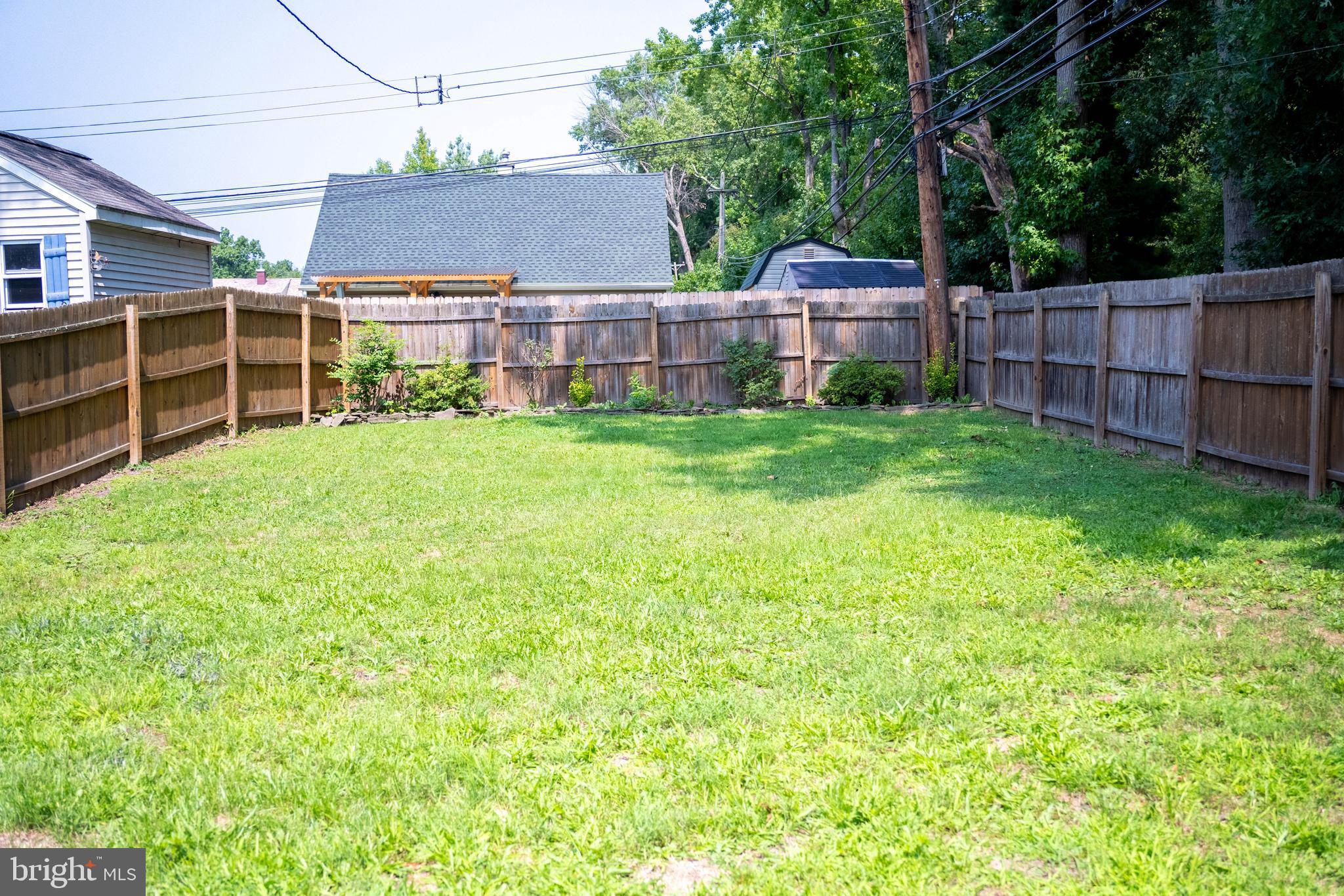 GRANDVIEW ESTS - Residential Lease