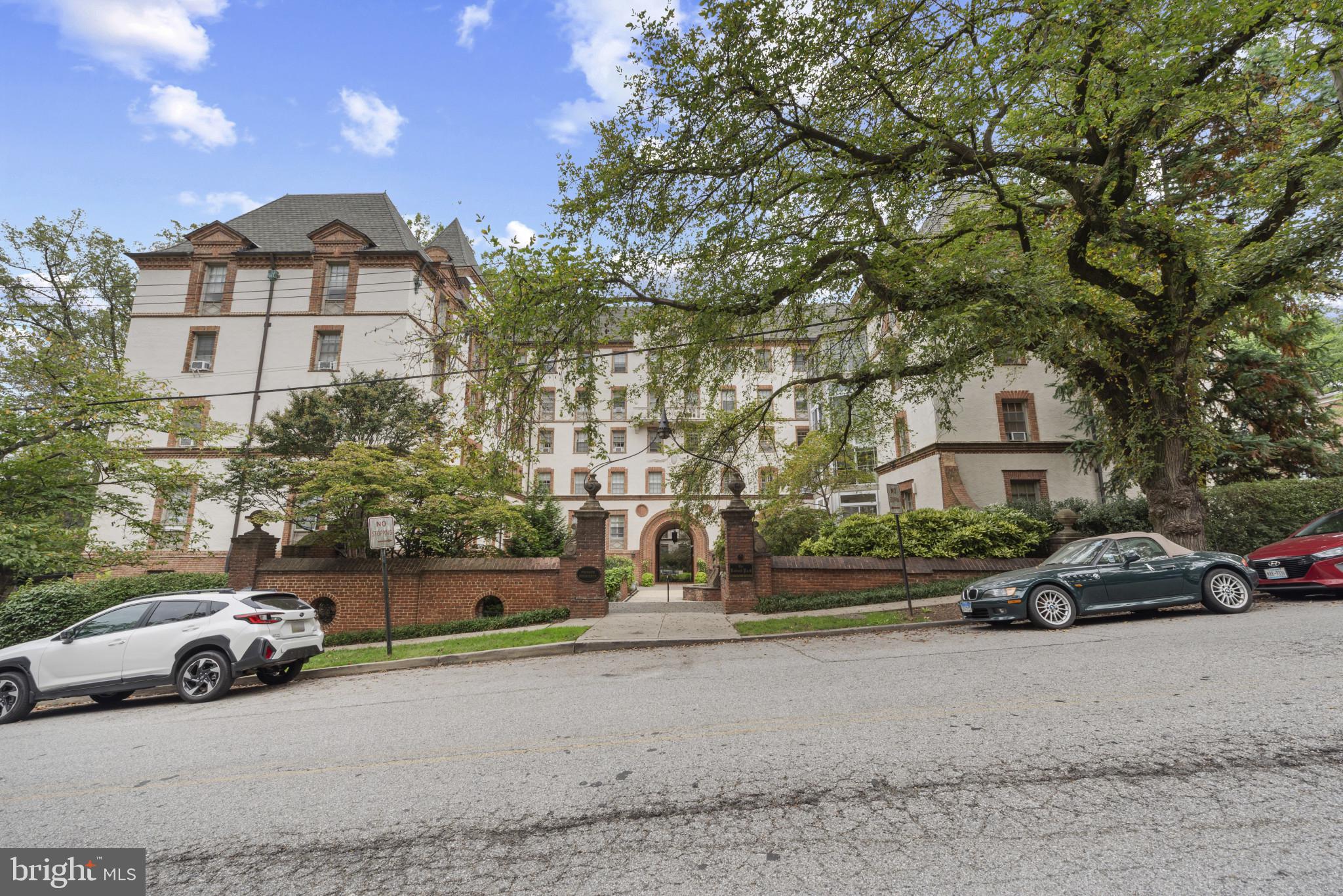 ROLAND PARK - Residential