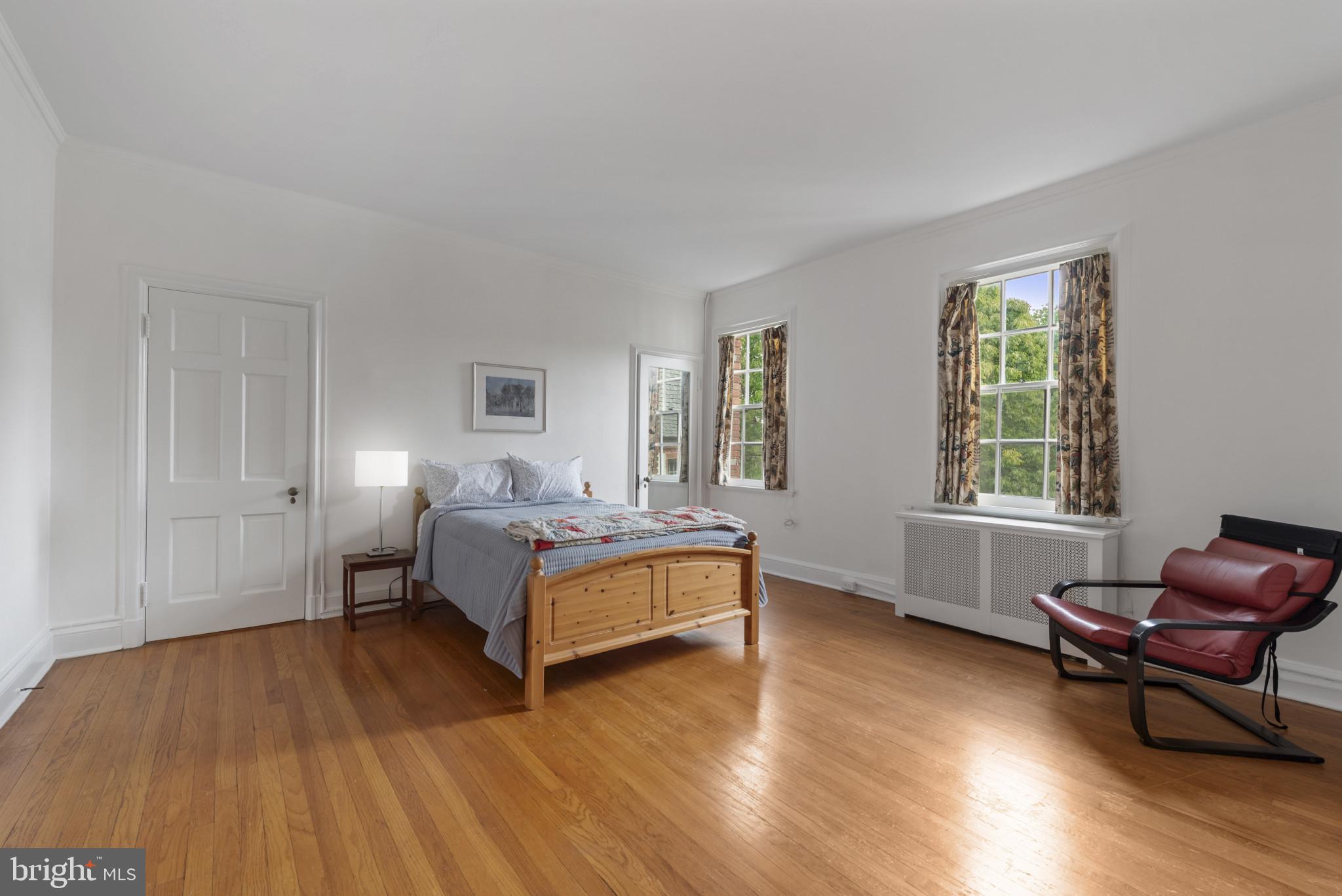 ROLAND PARK - Residential