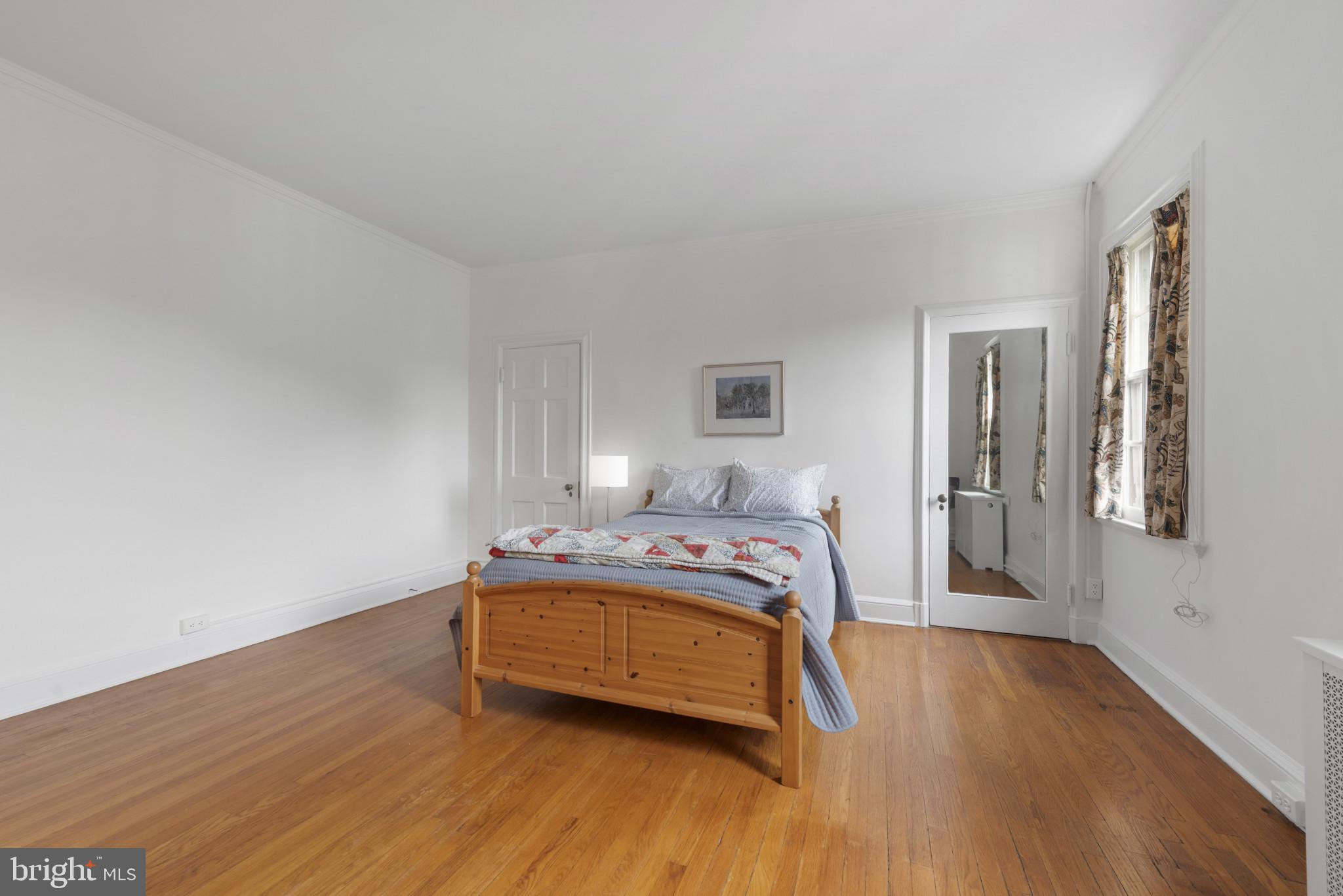 ROLAND PARK - Residential
