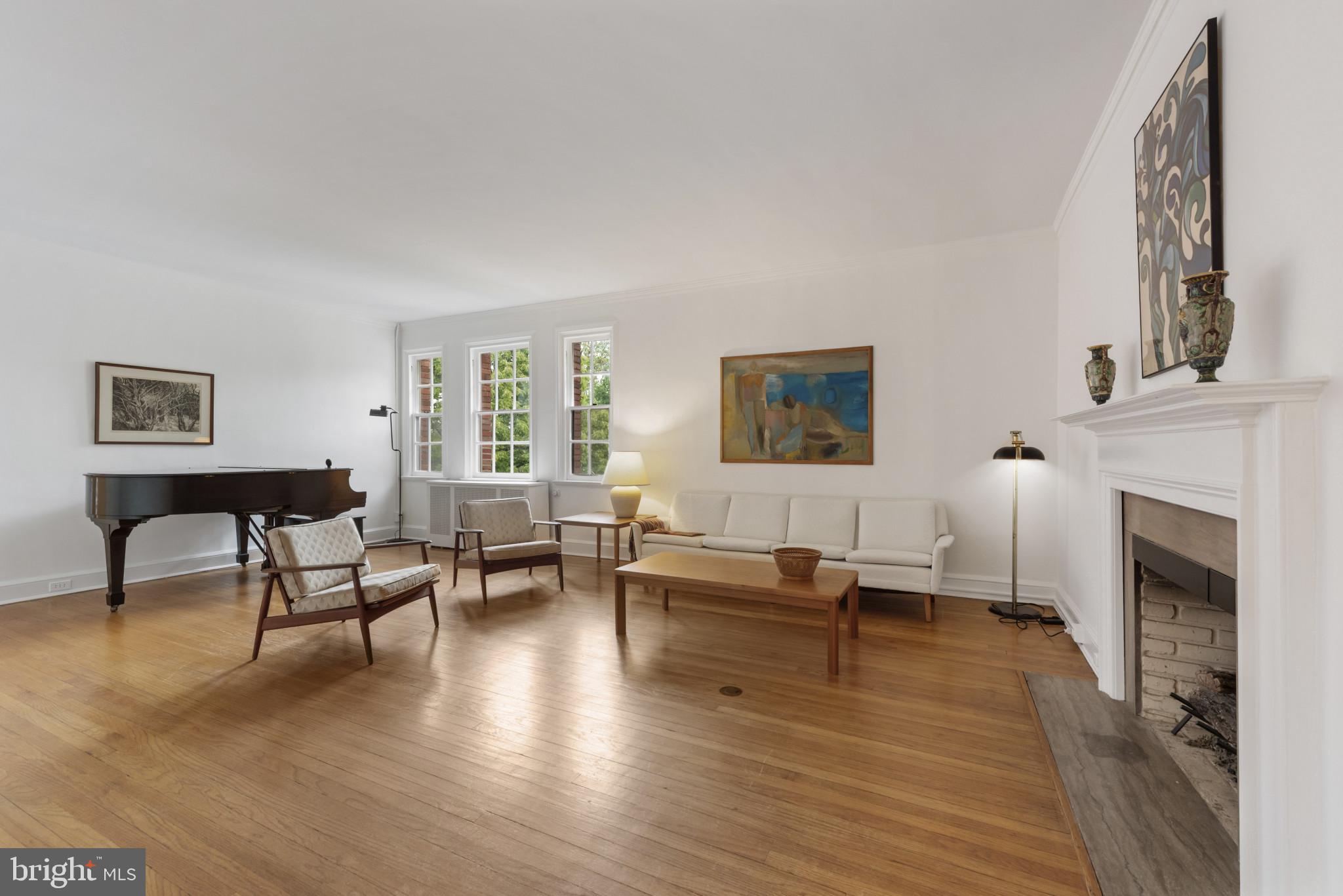 ROLAND PARK - Residential