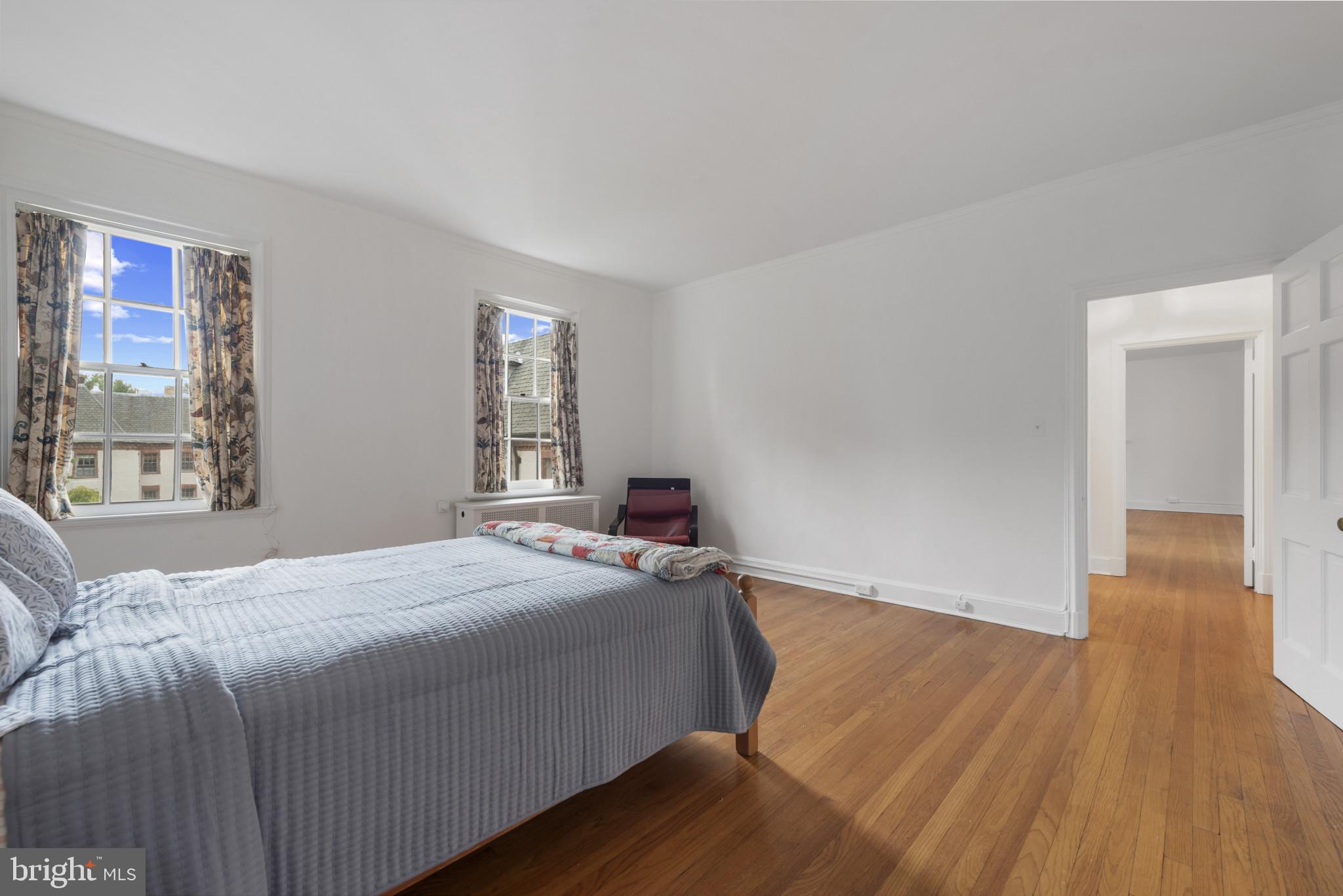 ROLAND PARK - Residential