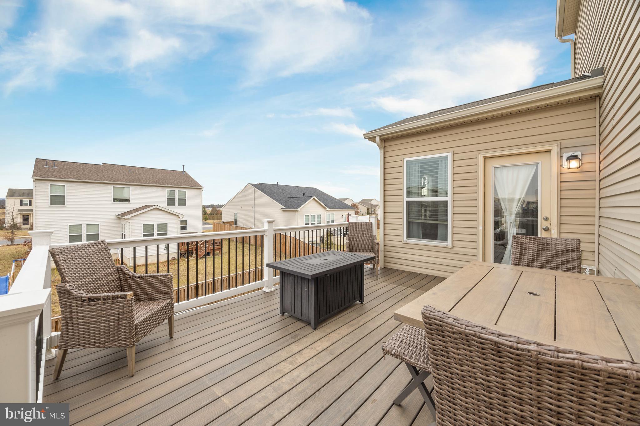 MEADOWS EDGE - Residential