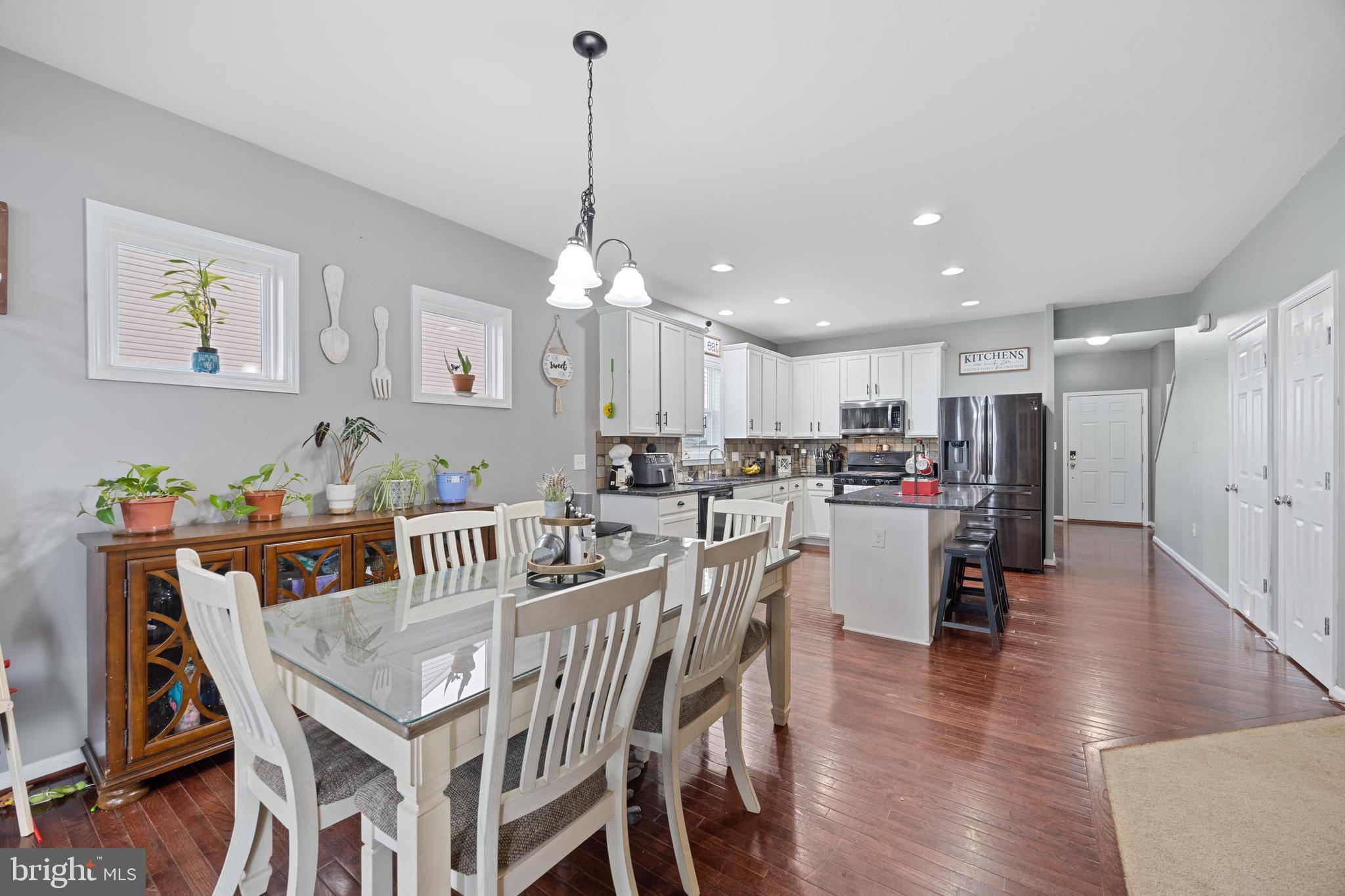 MEADOWS EDGE - Residential