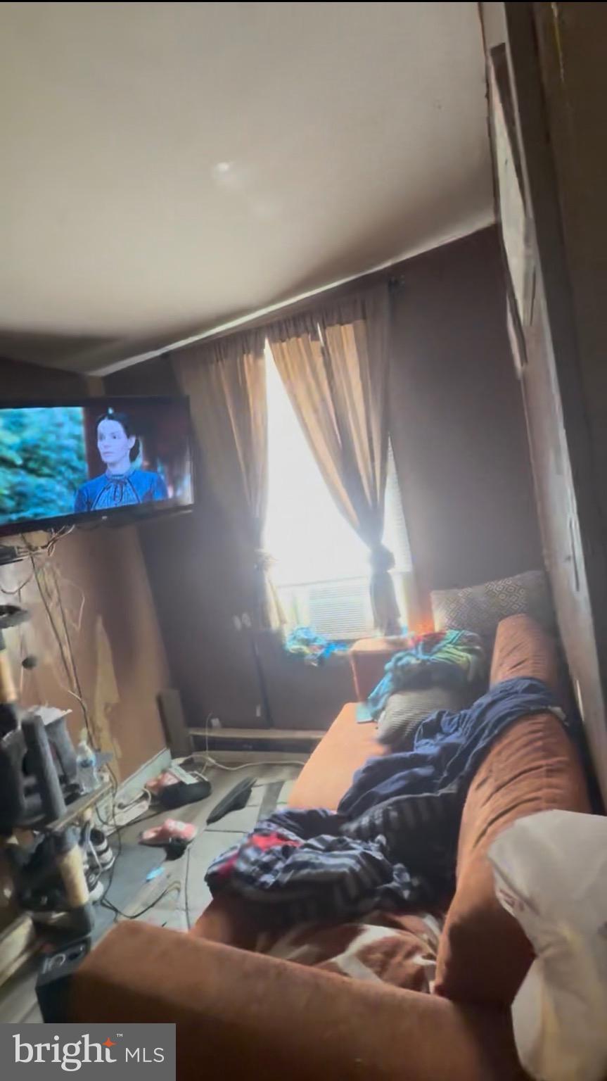 KENSINGTON - Residential