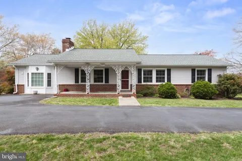 189 Bluewater Boulevard N, Mineral, VA MLS: VALA2007668