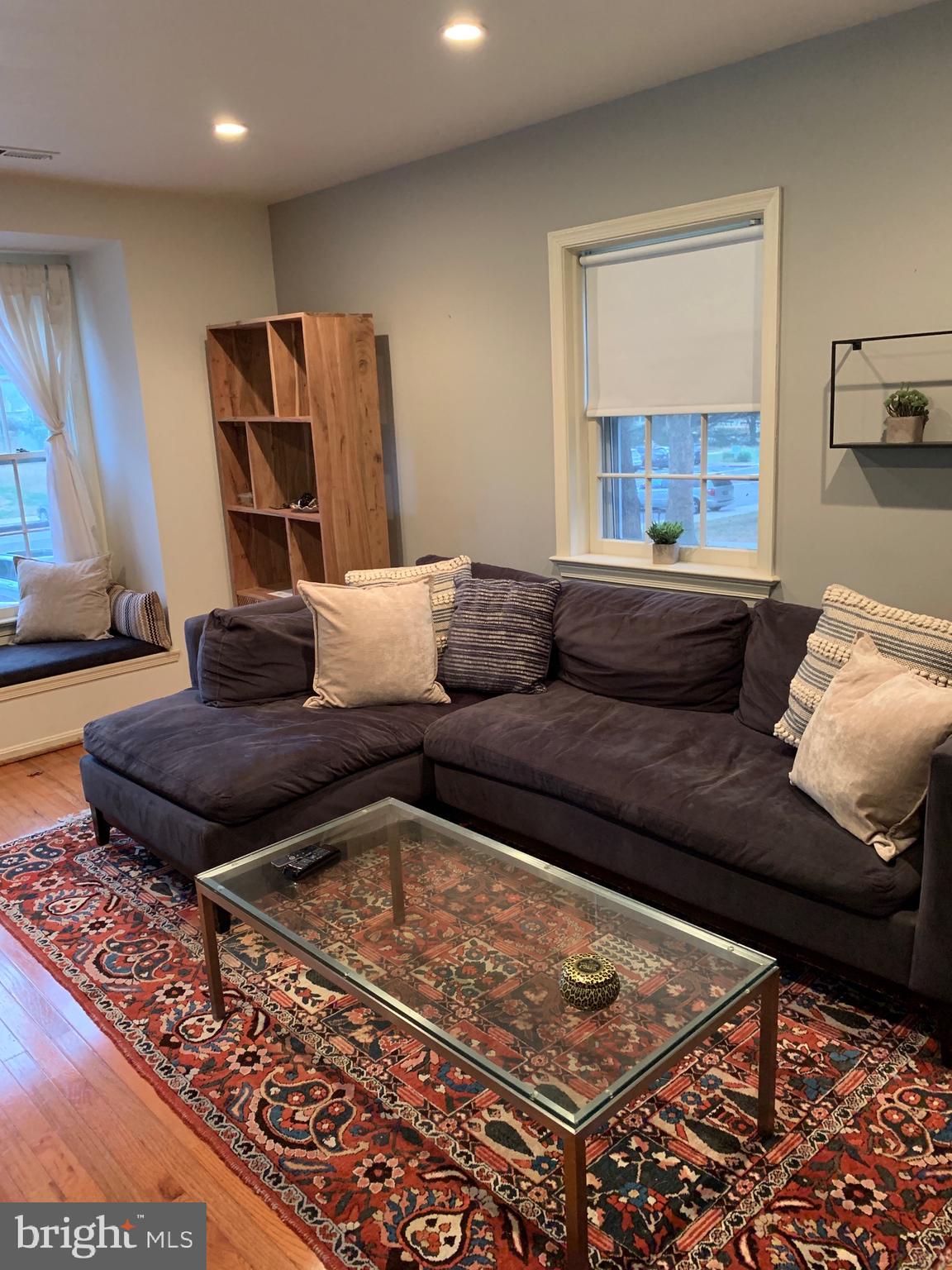 KENWOOD FOREST - Residential Lease