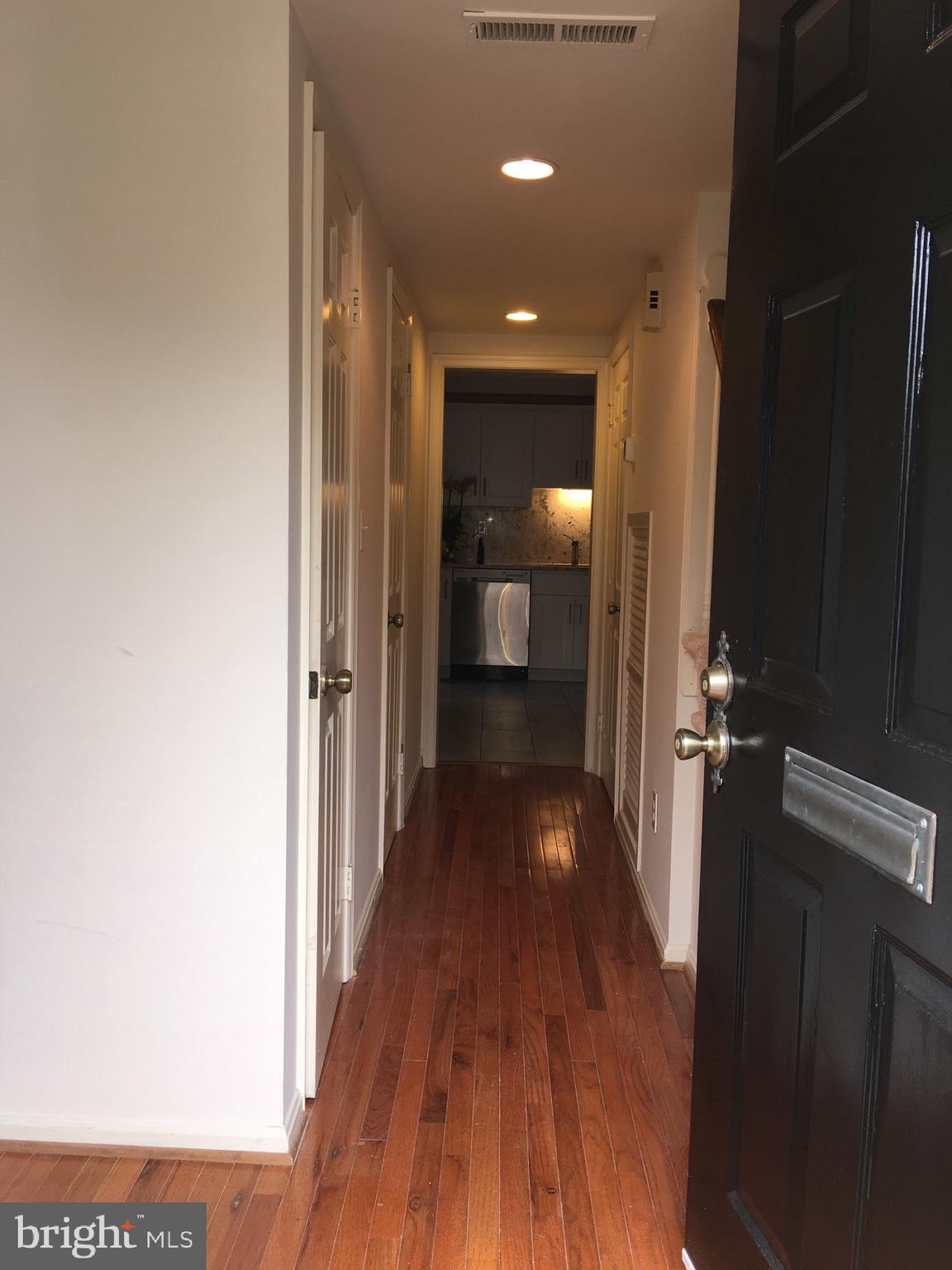 KENWOOD FOREST - Residential Lease