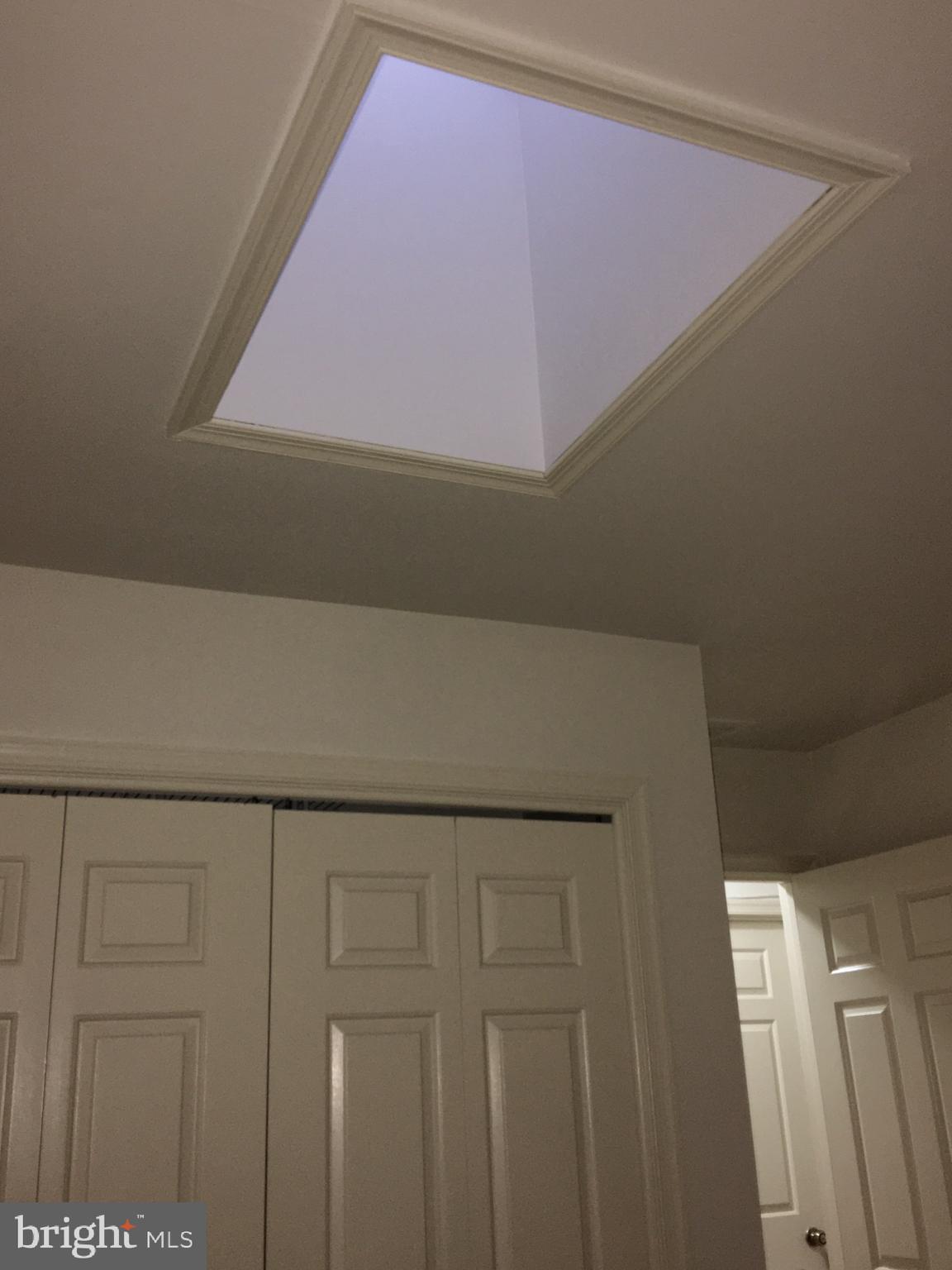 KENWOOD FOREST - Residential Lease