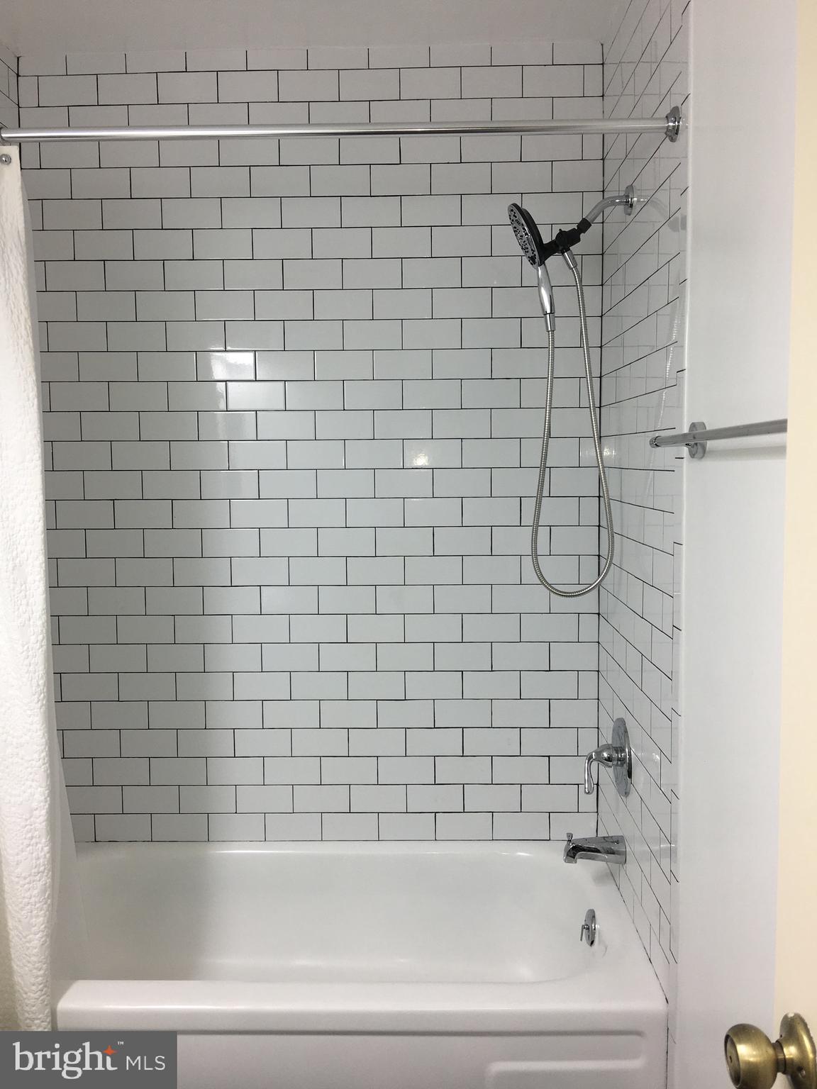 KENWOOD FOREST - Residential Lease