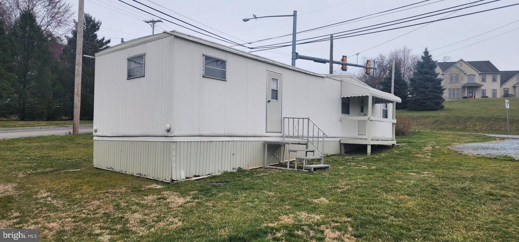 Photo of 188 &amp; 192A STRASBURG PIKE, LANCASTER, PA 17602 (MLS # PALA2031988)