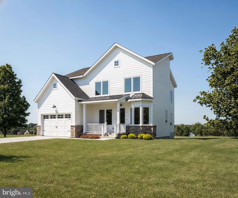 17991 OLD TRIANGLE ROAD TRIANGLE VA 22172