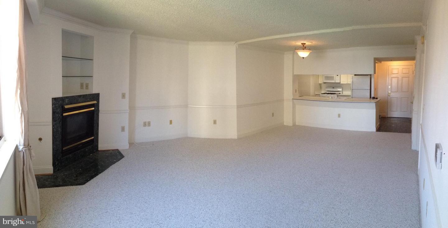 COURTHOUSE - Residential Lease