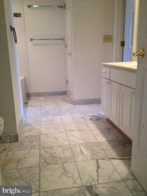 COURTHOUSE - Residential Lease