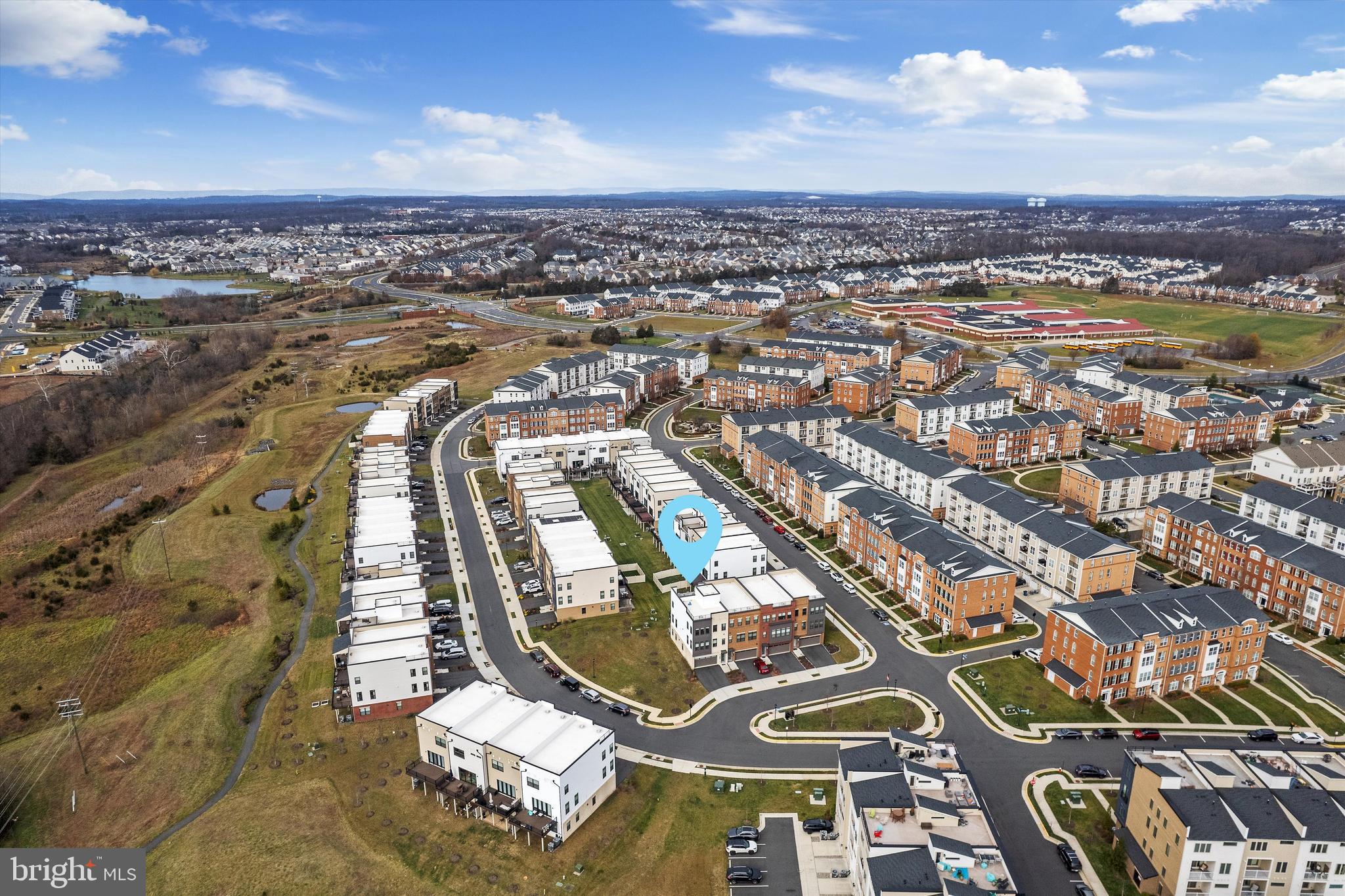 LOUDOUN VALLEY ESTATES 2 - Residential