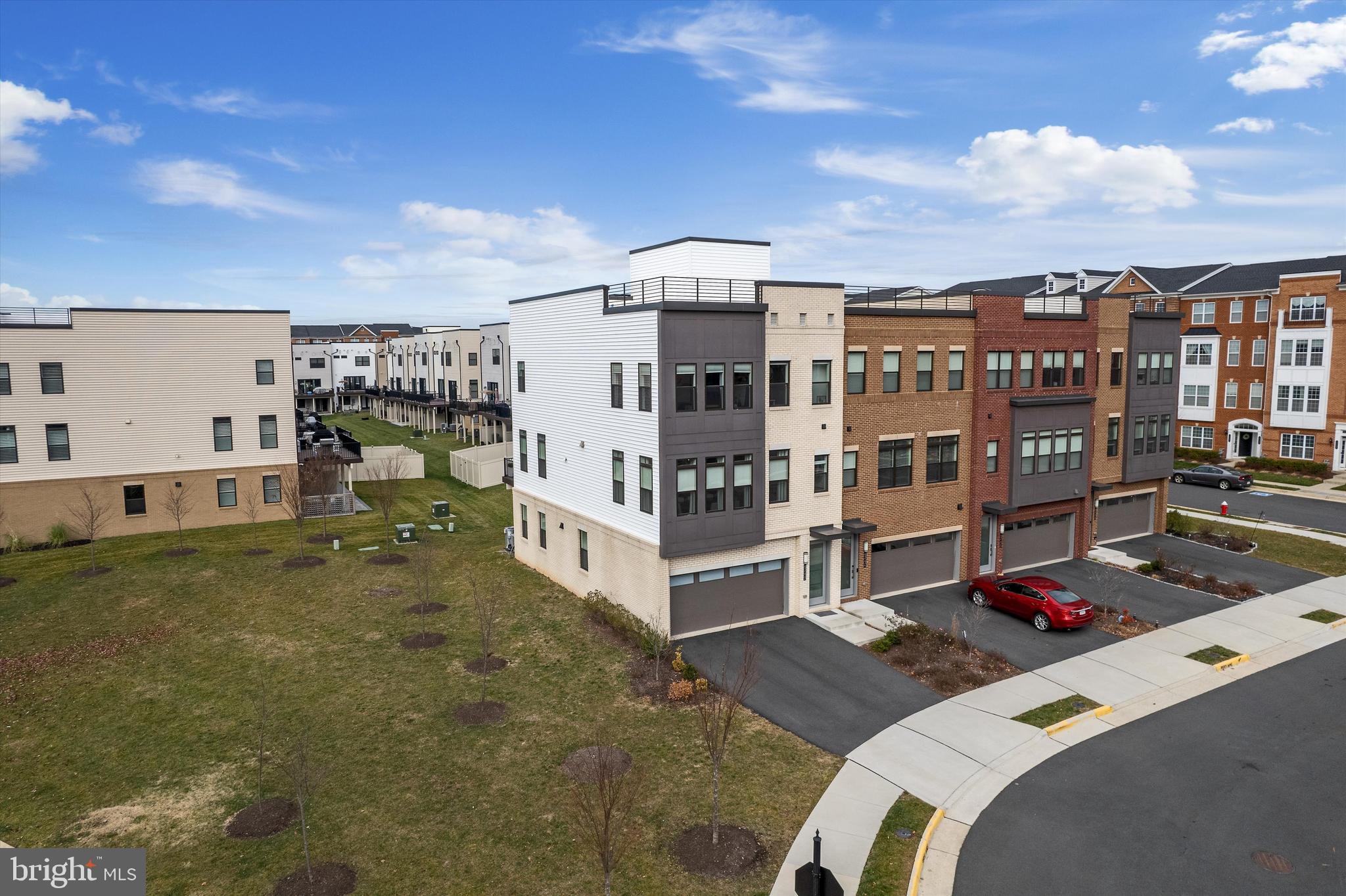 LOUDOUN VALLEY ESTATES 2 - Residential