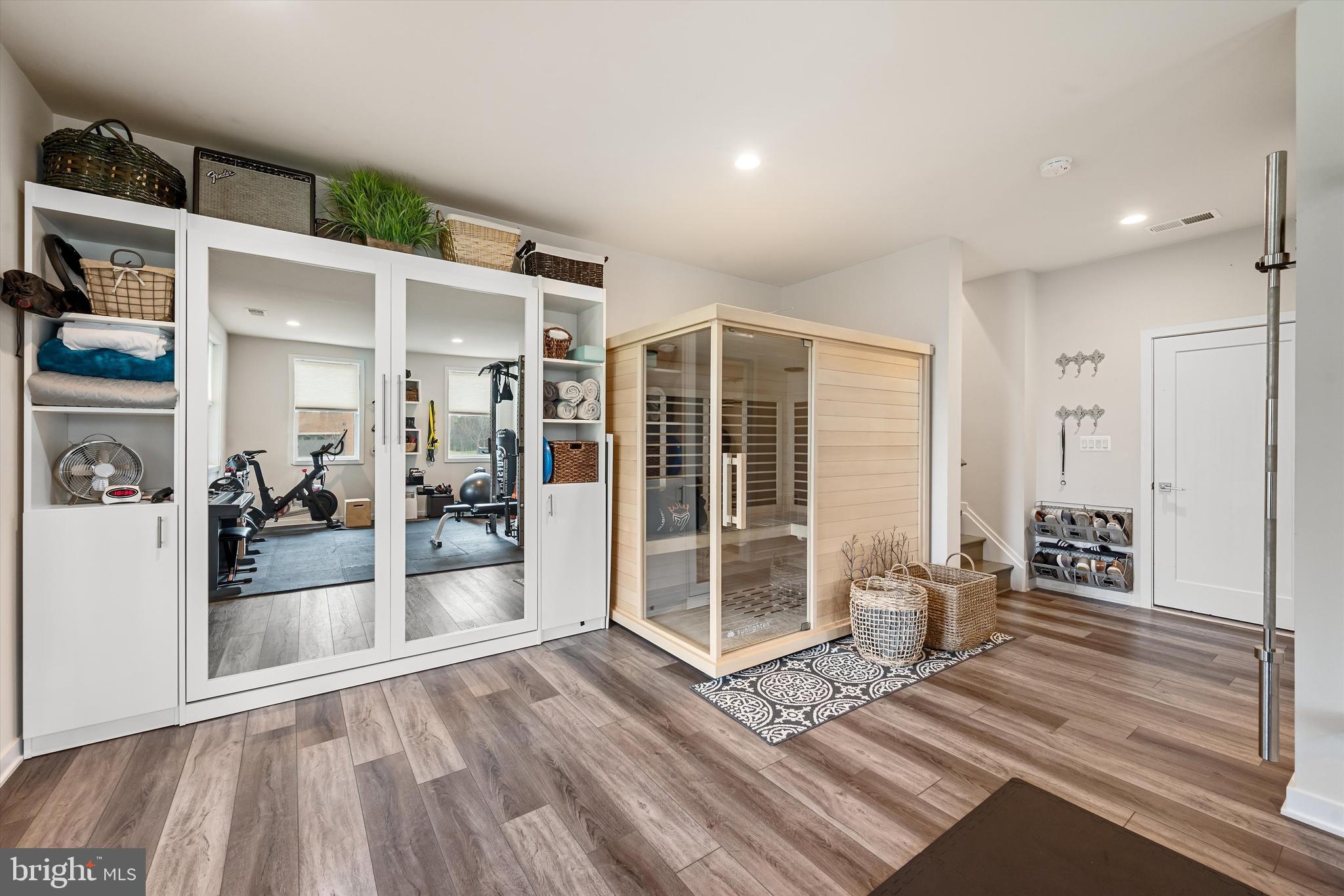 LOUDOUN VALLEY ESTATES 2 - Residential