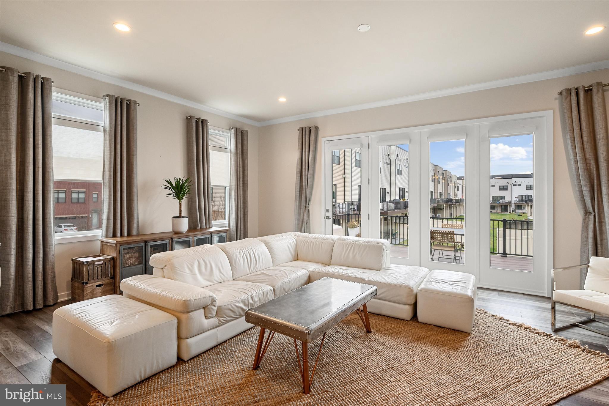 LOUDOUN VALLEY ESTATES 2 - Residential