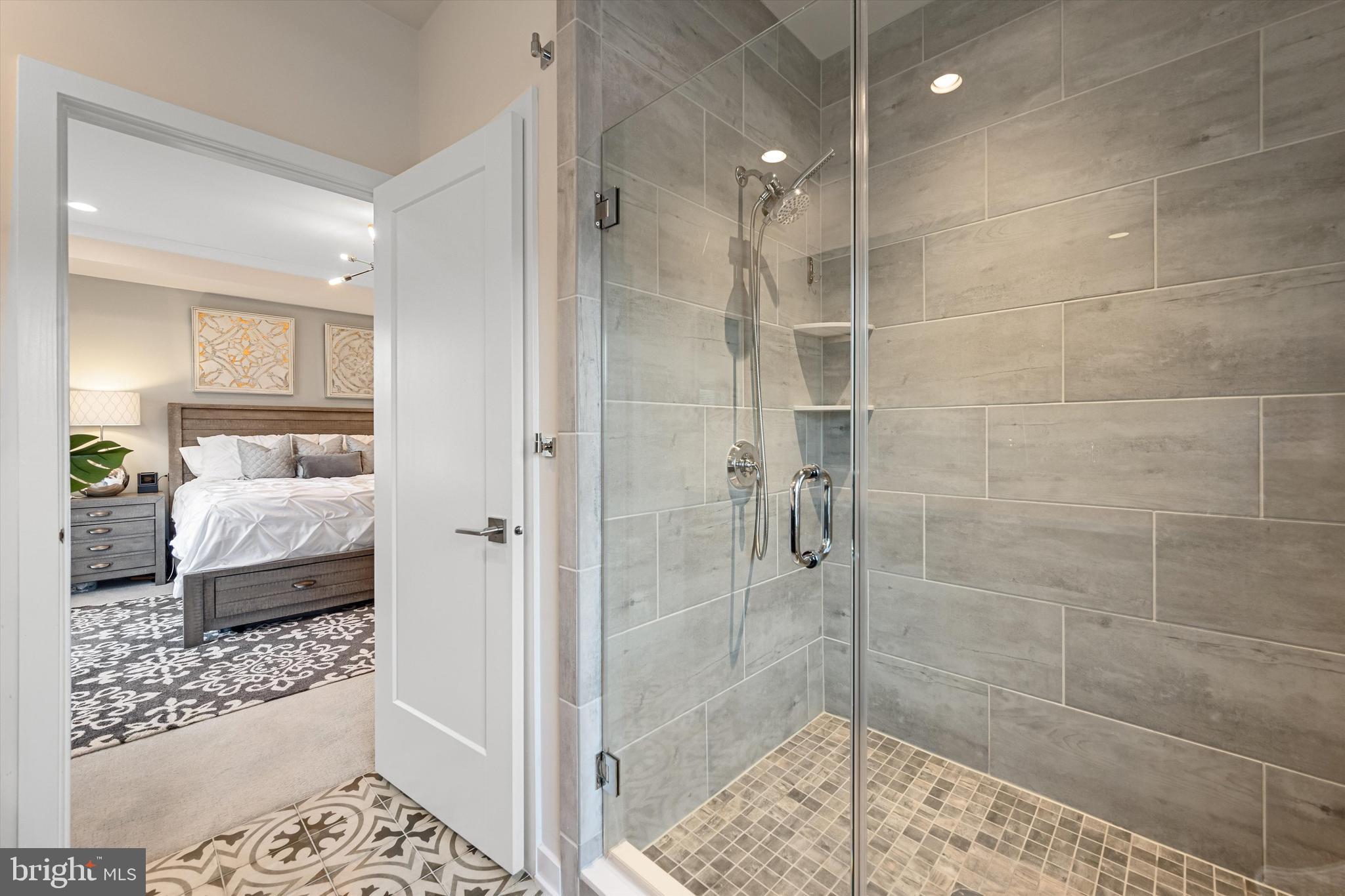 LOUDOUN VALLEY ESTATES 2 - Residential