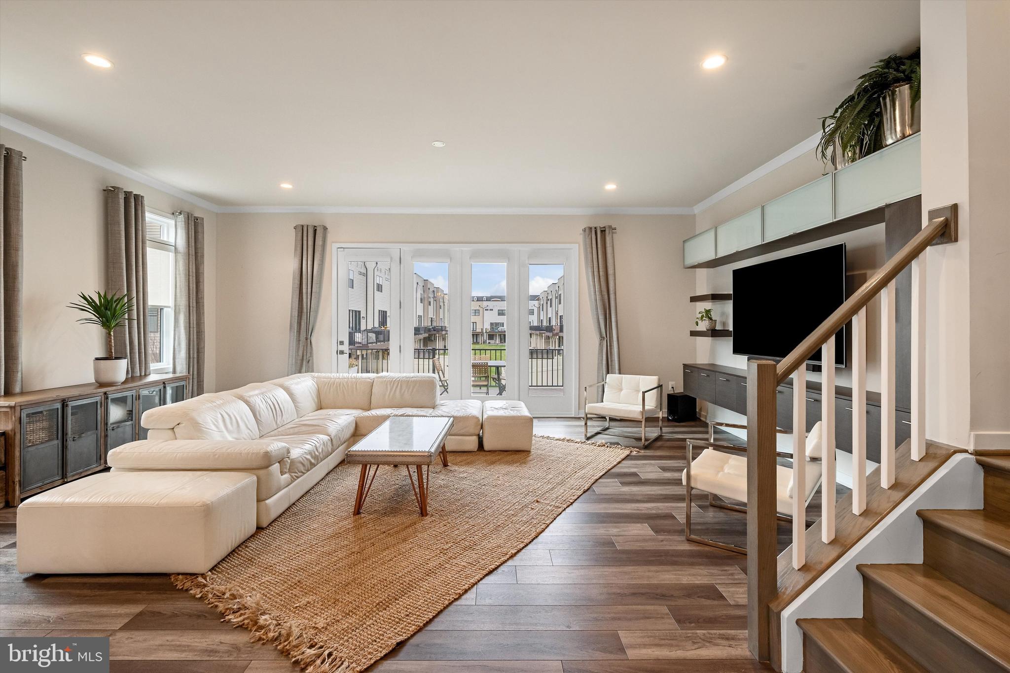 LOUDOUN VALLEY ESTATES 2 - Residential