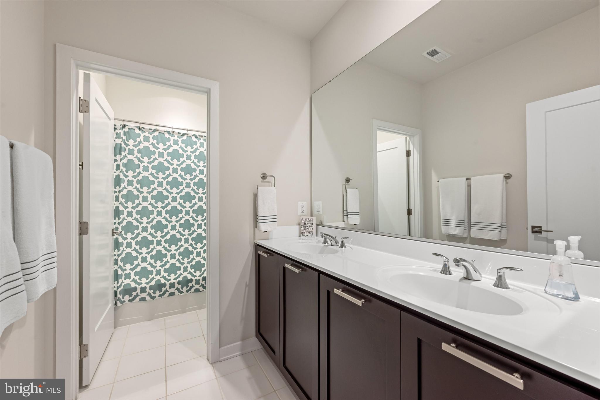 LOUDOUN VALLEY ESTATES 2 - Residential