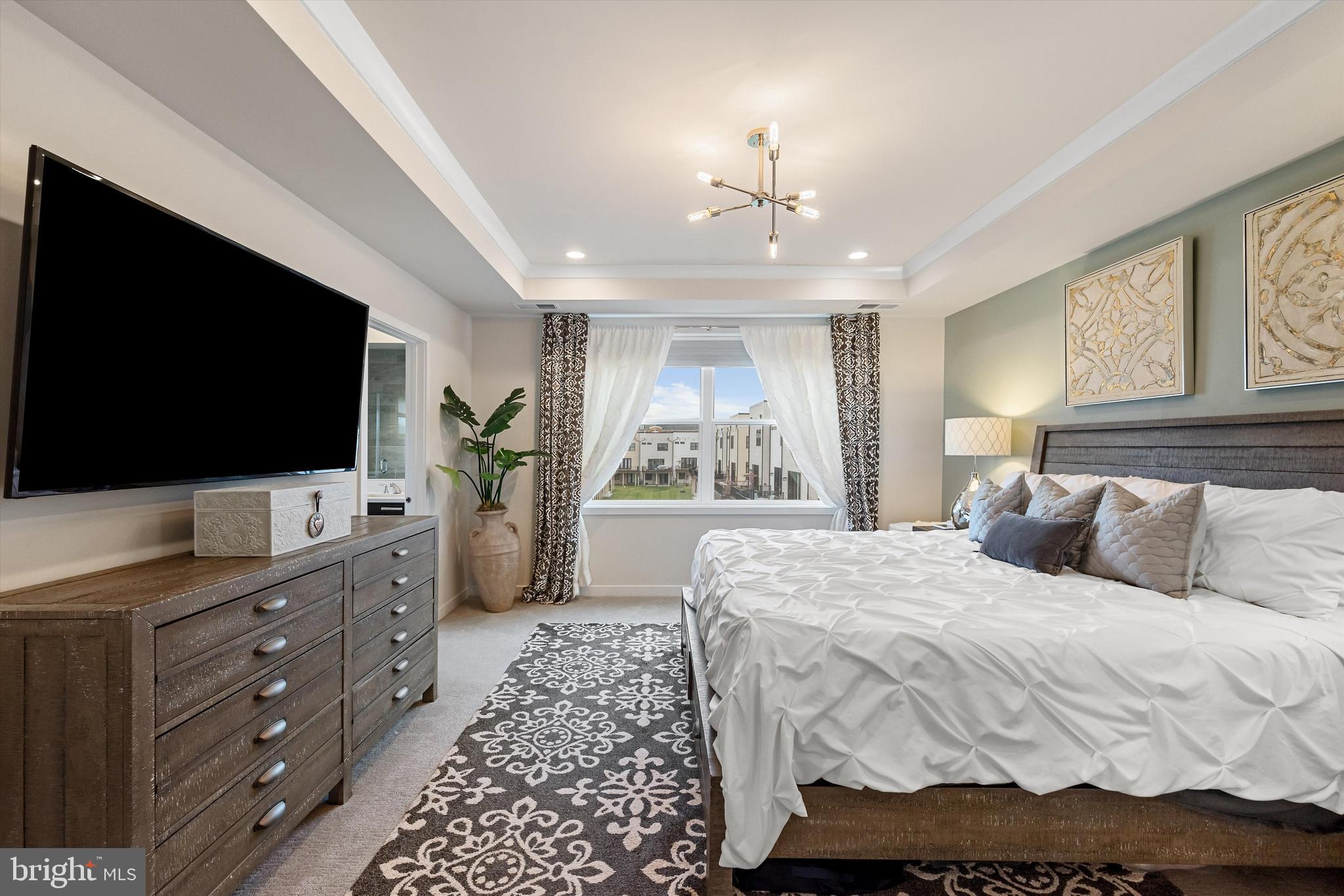 LOUDOUN VALLEY ESTATES 2 - Residential