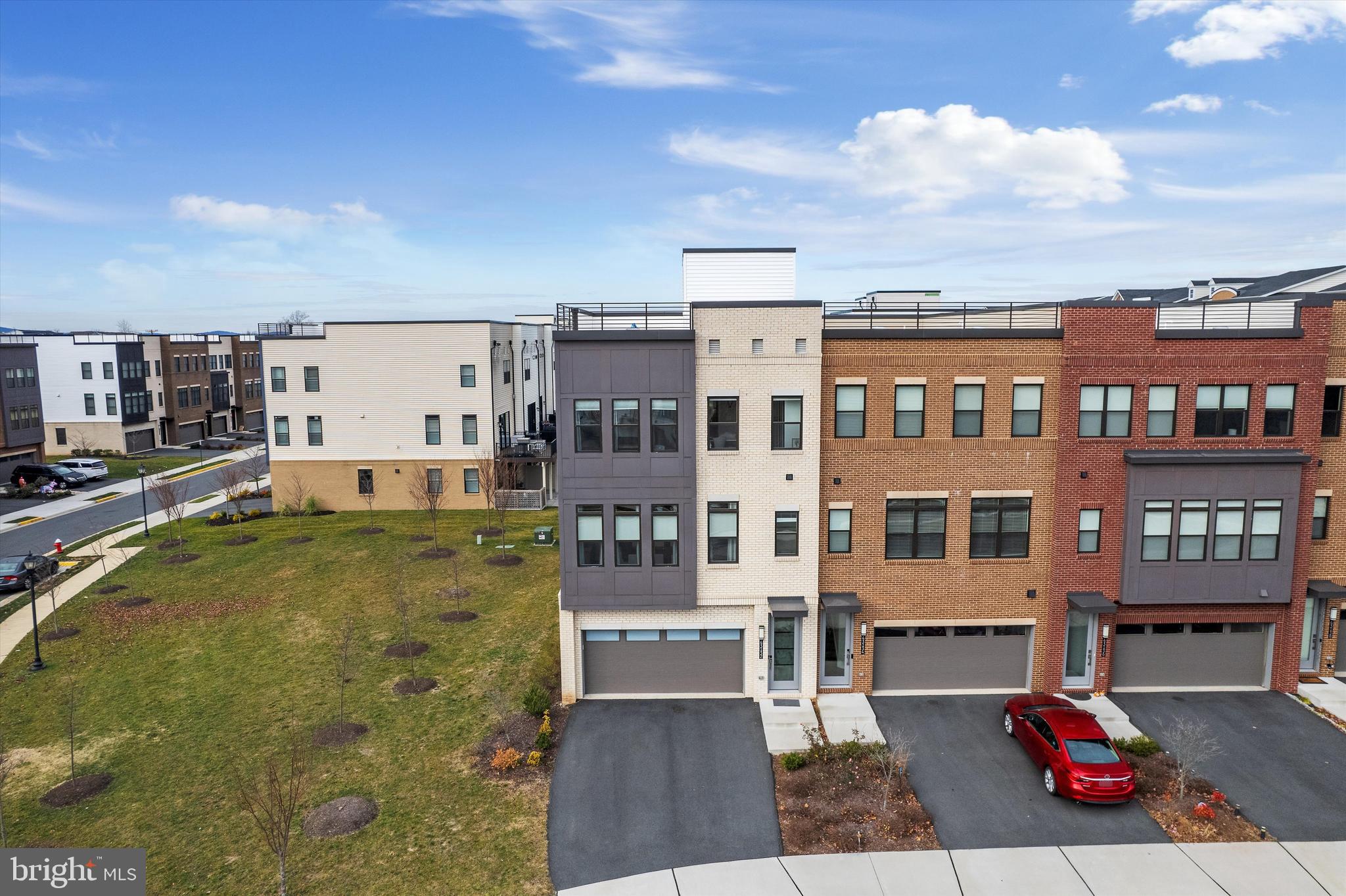 LOUDOUN VALLEY ESTATES 2 - Residential