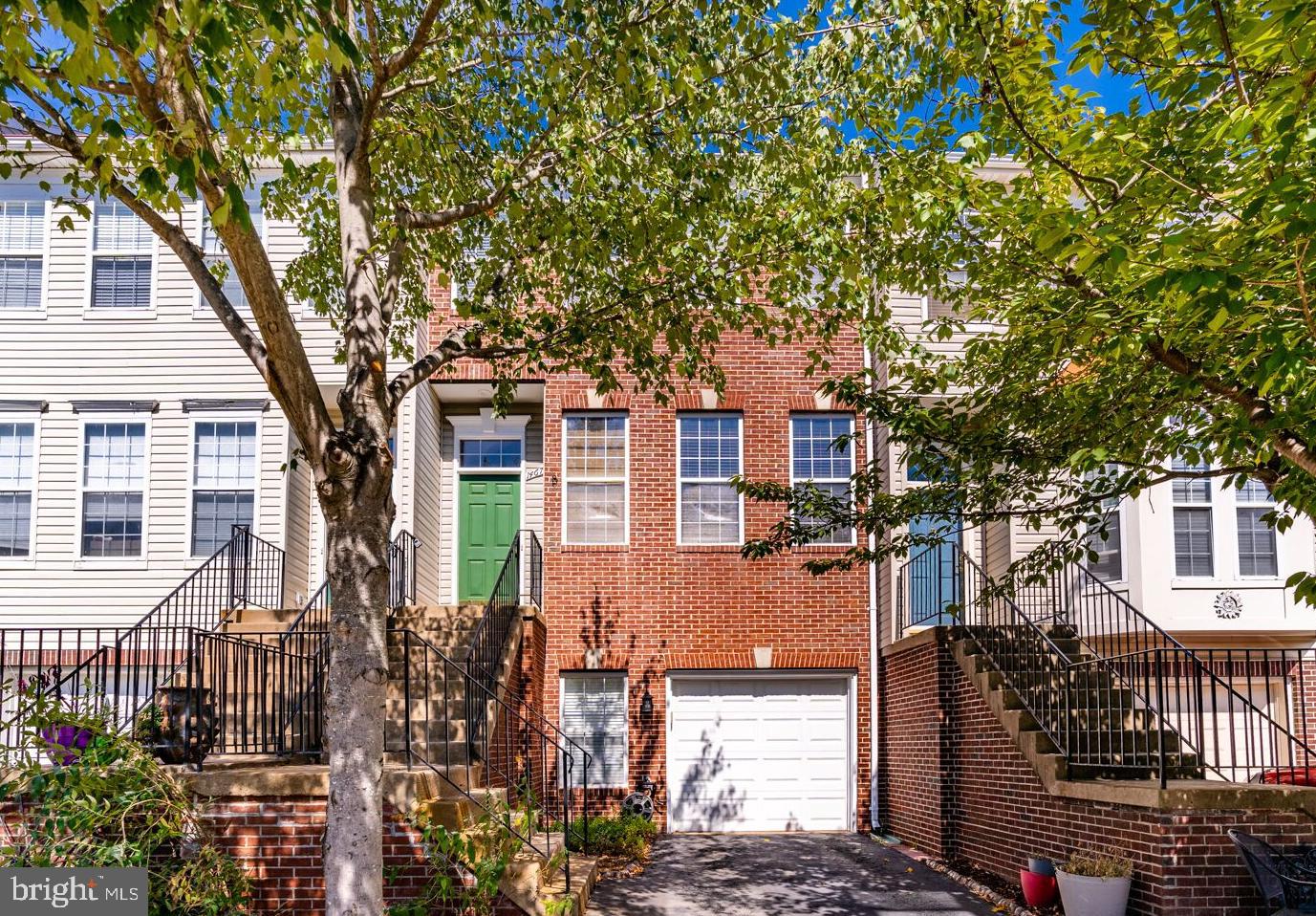 BRYARTON - Residential Lease