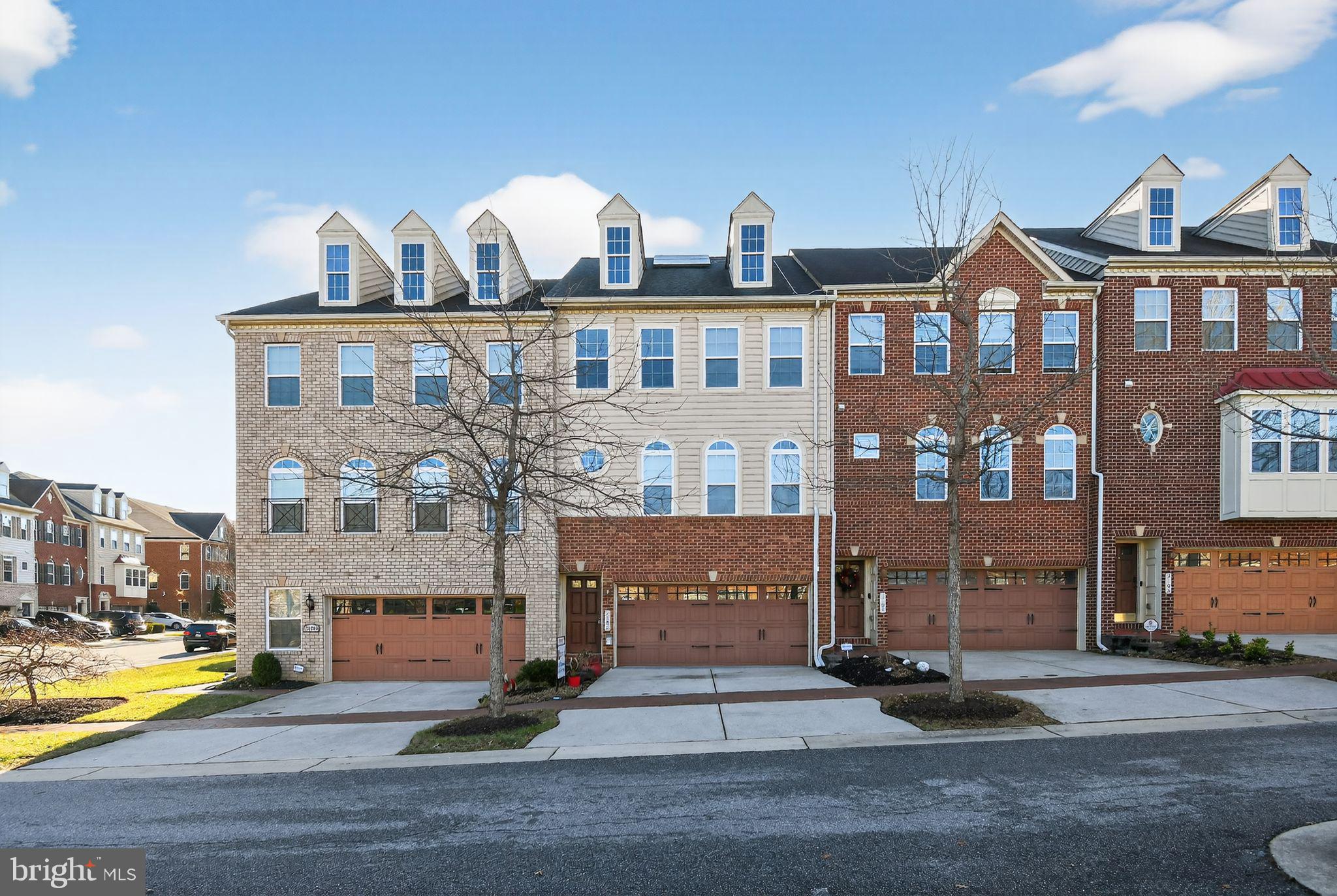 BEACH TREE - Residential Lease