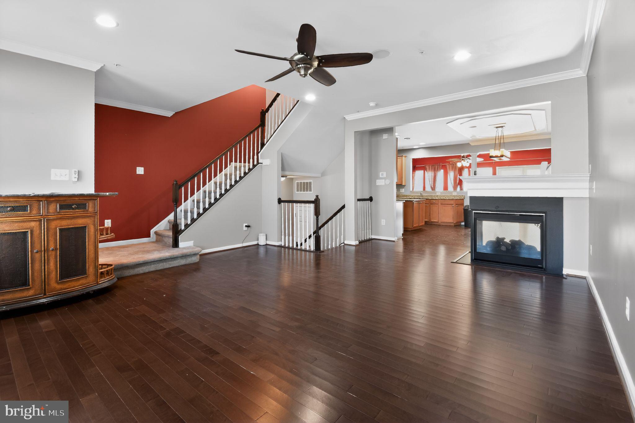 BEACH TREE - Residential Lease