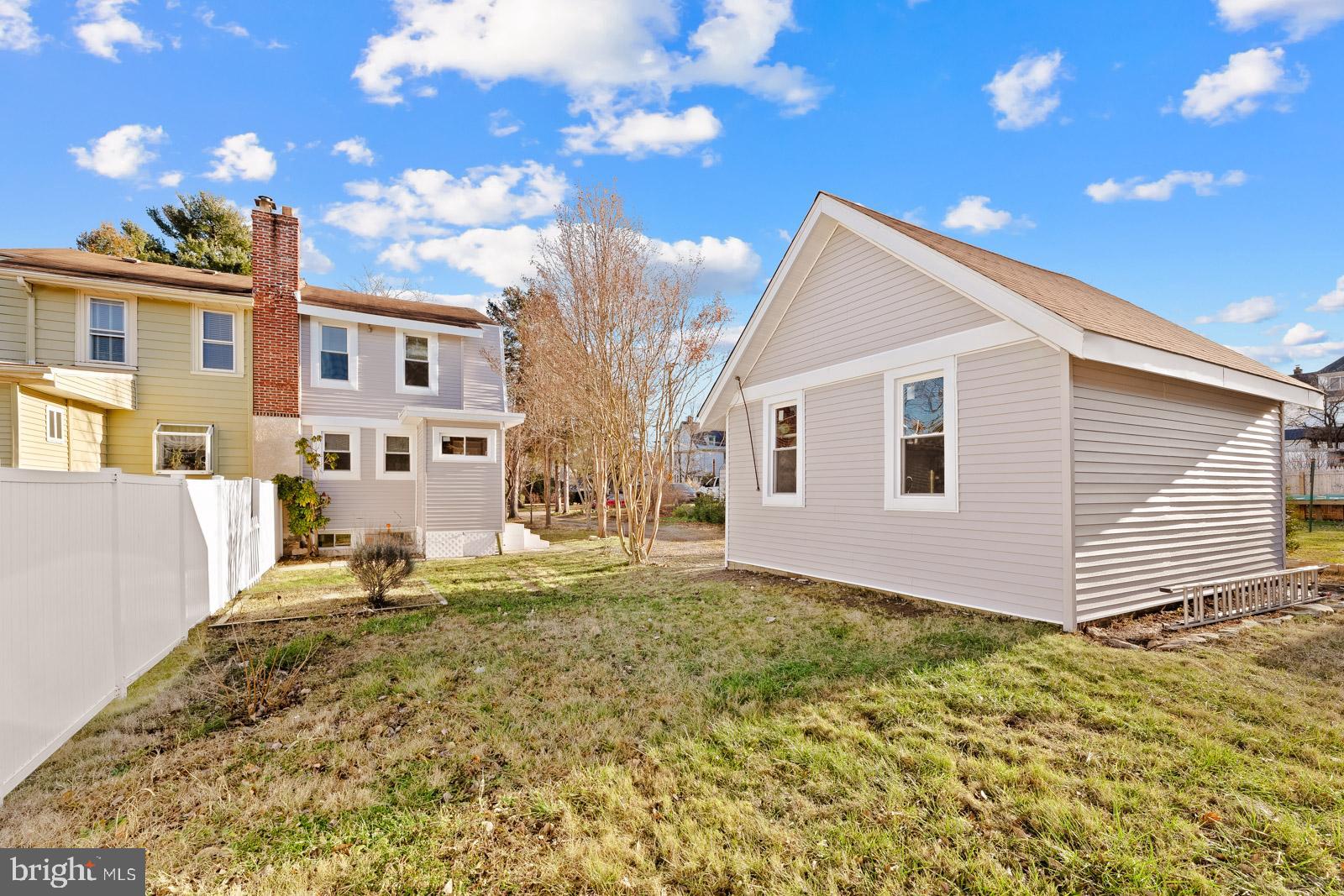 SOMERTON - Residential