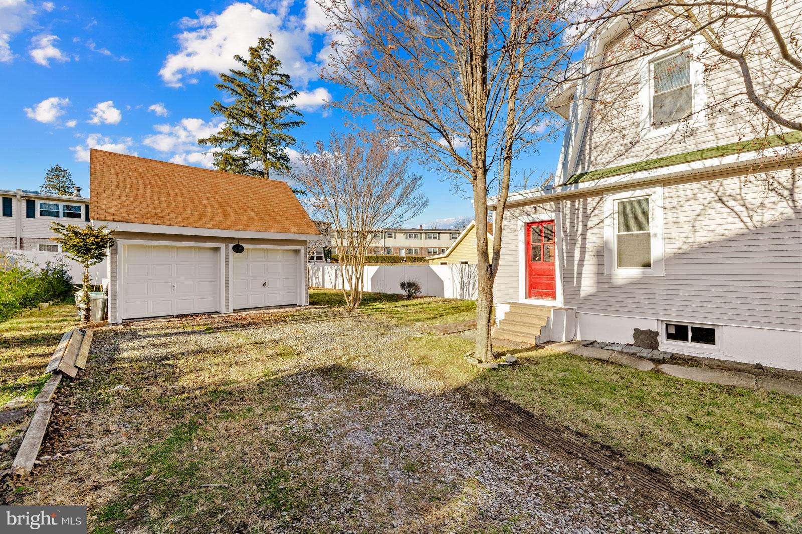 SOMERTON - Residential