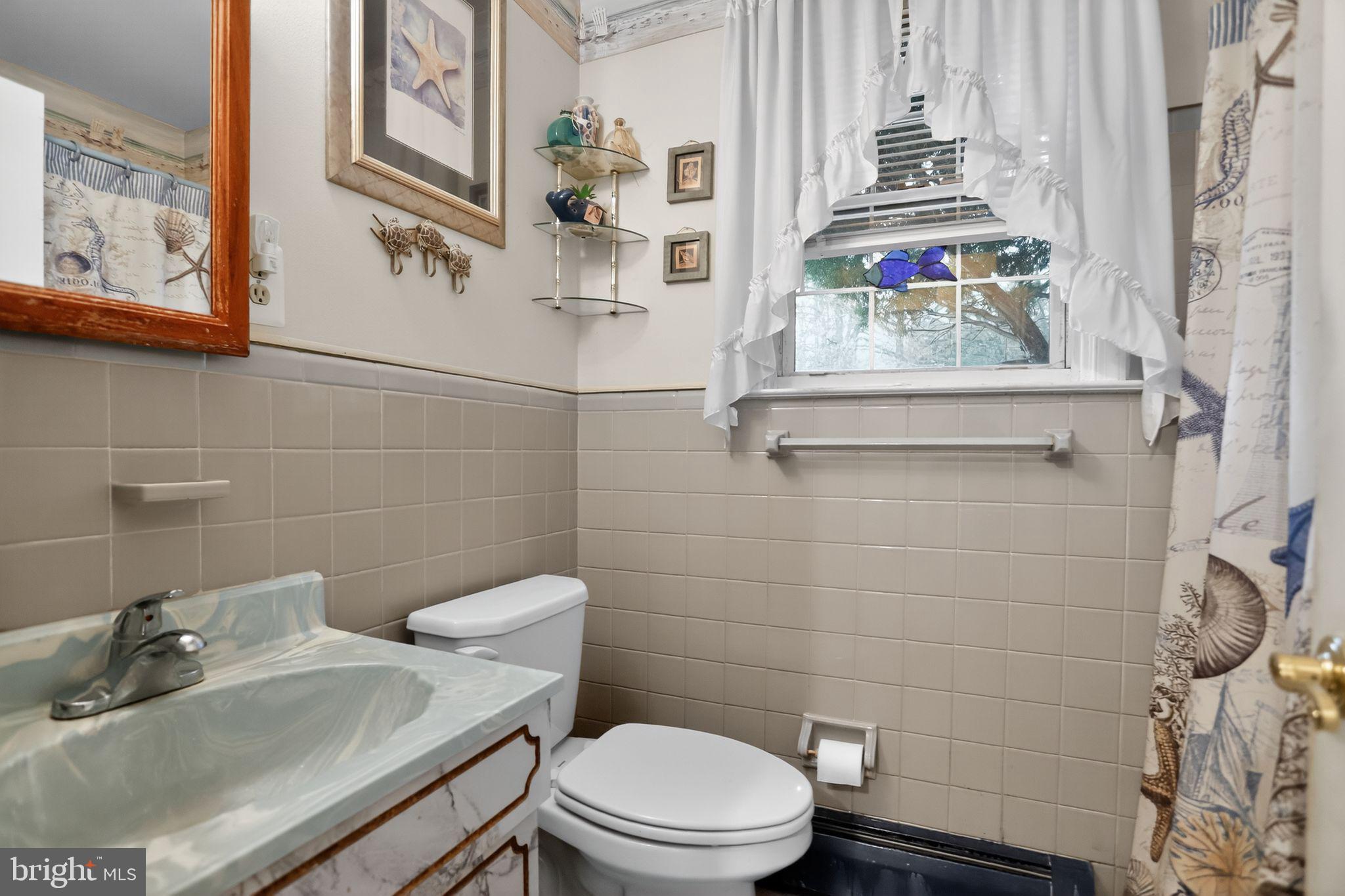 HUNTINGDON VALLEY - Residential