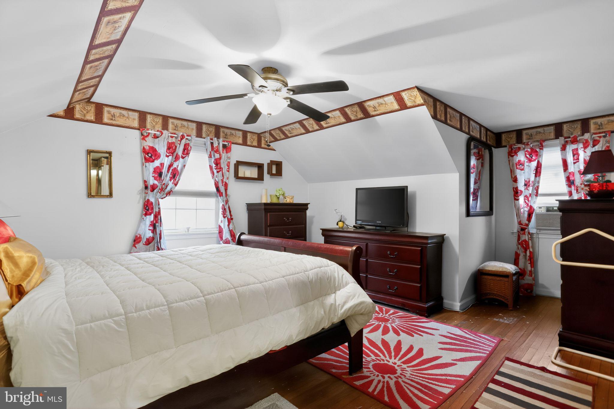 HUNTINGDON VALLEY - Residential