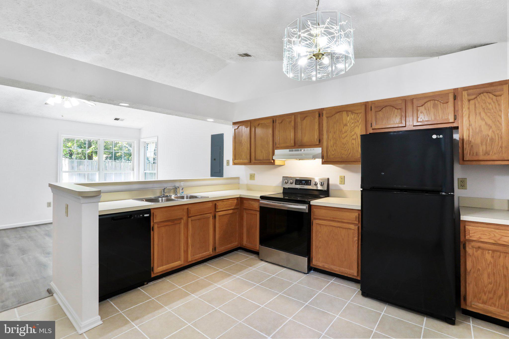 SPRING VALLEY - Residential