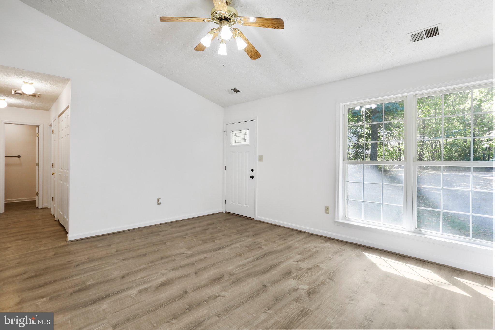 SPRING VALLEY - Residential